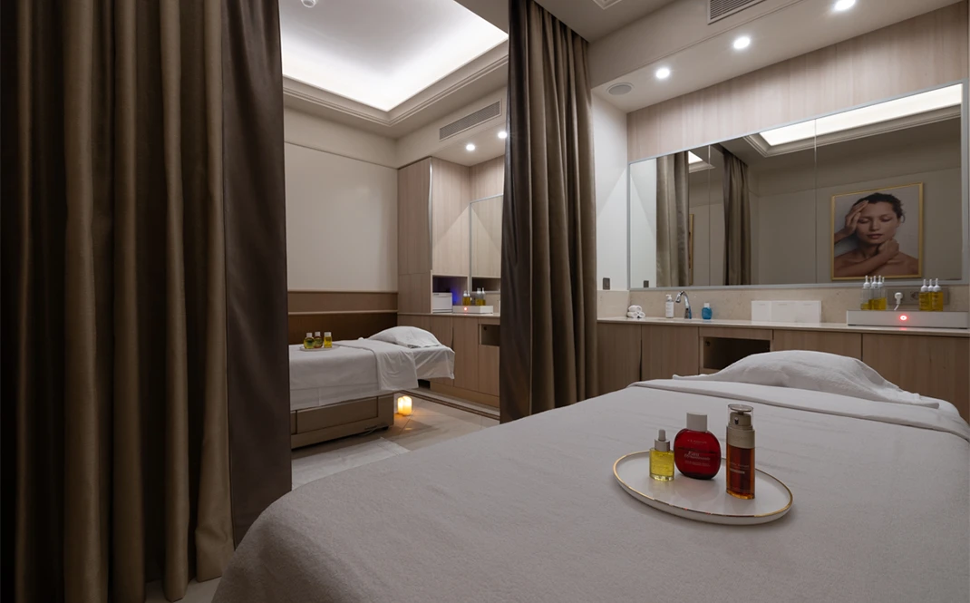disneyland hotel spa clarins cabine soins duo spa